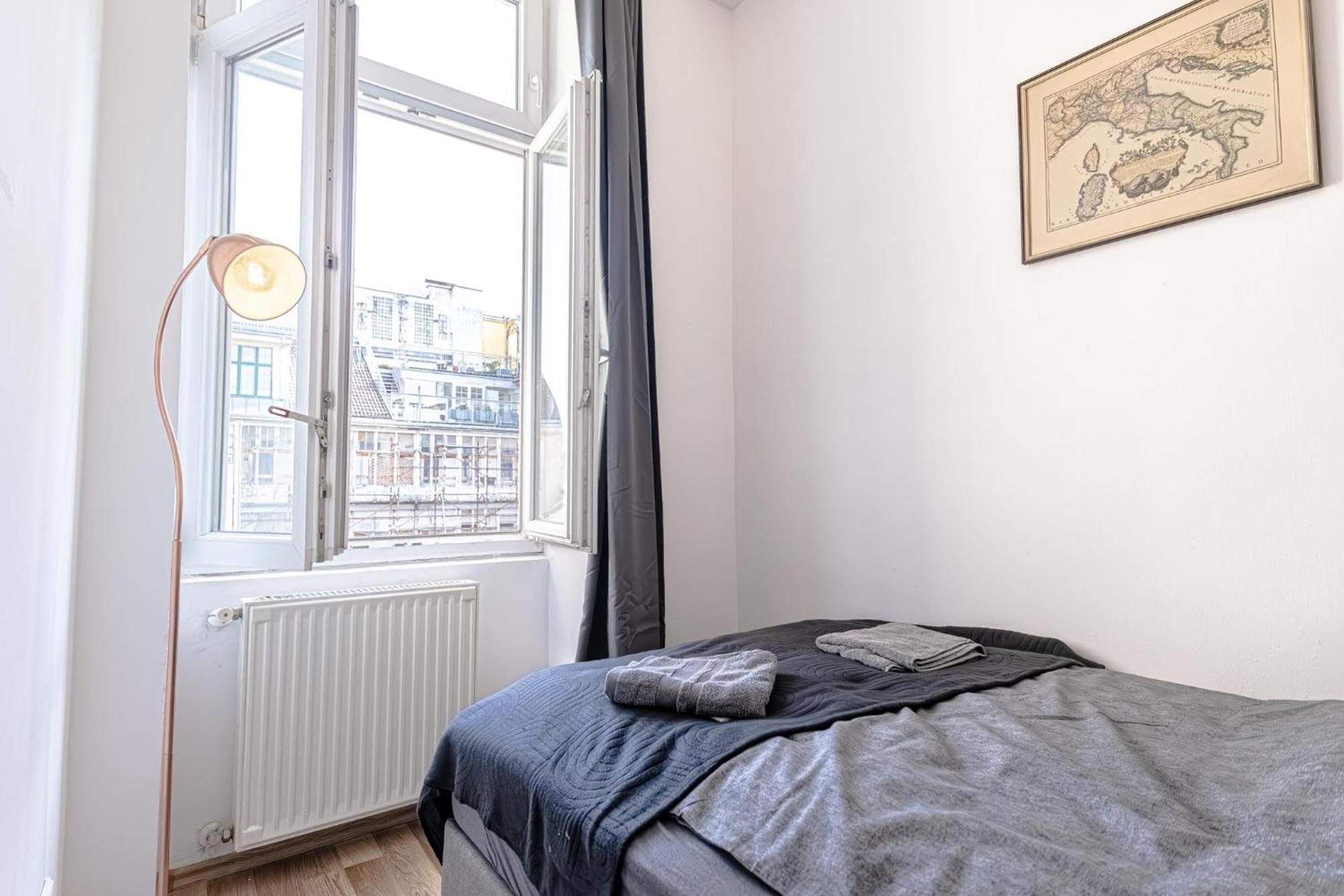 Explore Vienna 2Br And 1Lr Retreat Near Westbahnhof Exterior photo
